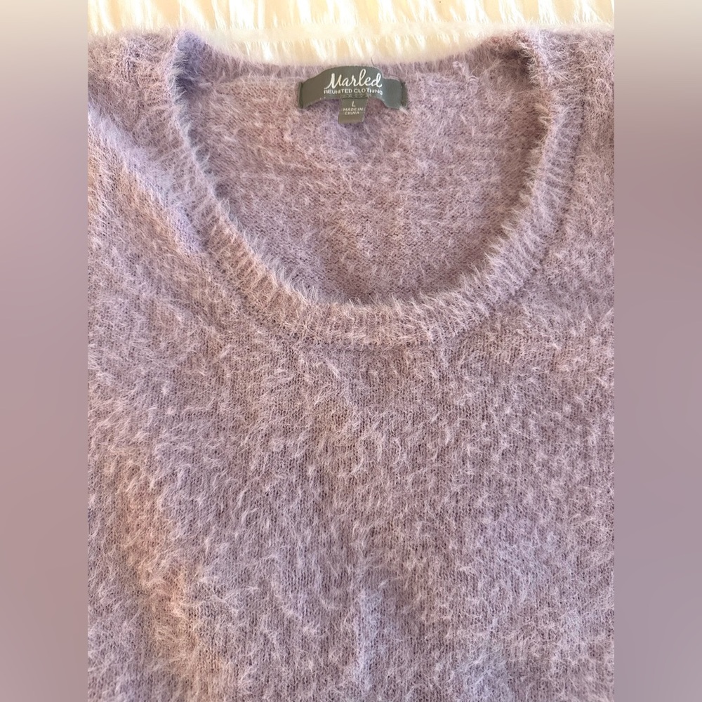 Light Spring Sweater - Picture 3 of 3